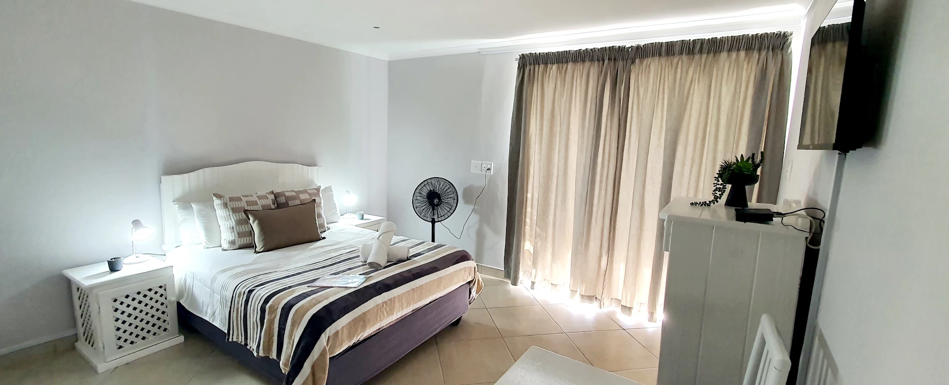 Point Village Hotel - First Floor Rooms