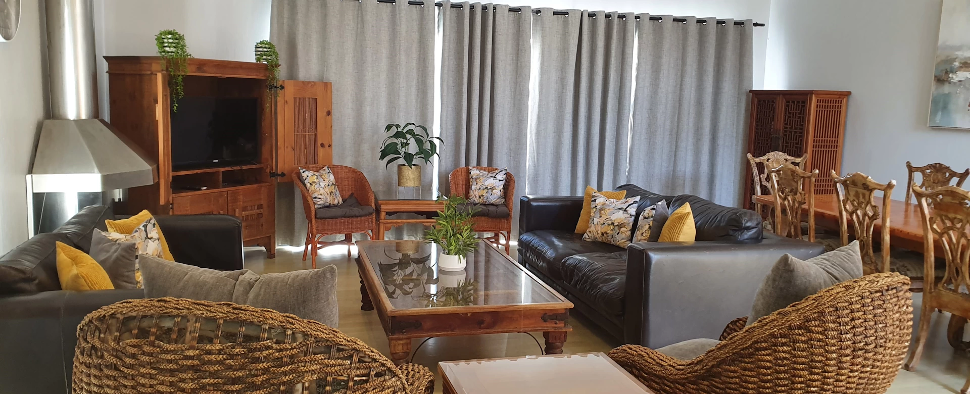 Point Village Guesthouse