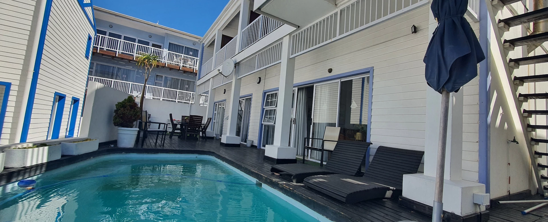 Point Village Guesthouse