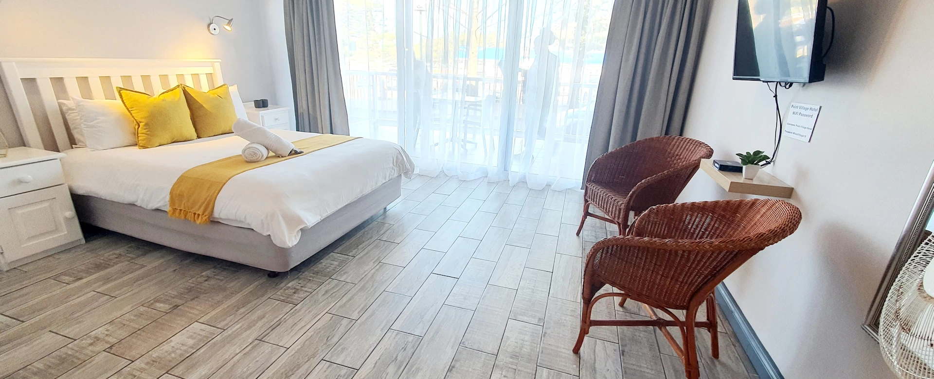 Point Village Hotel - Standard Rooms